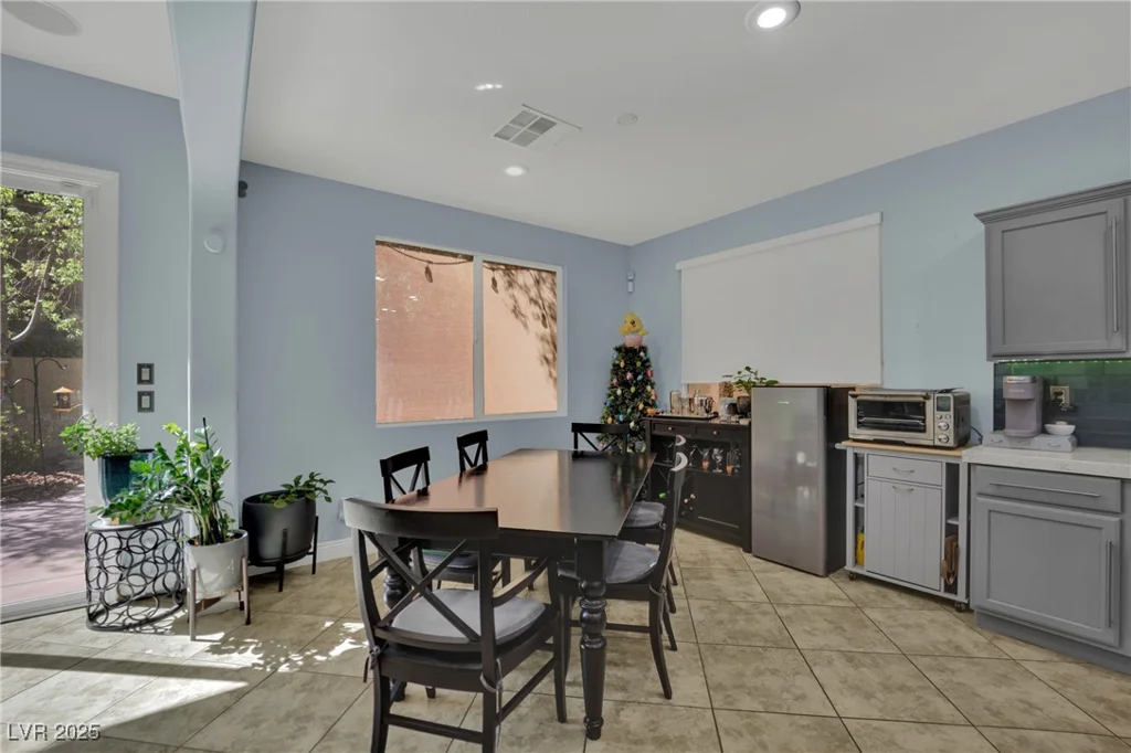 10265 Wolves Den, Las Vegas, NV 89178