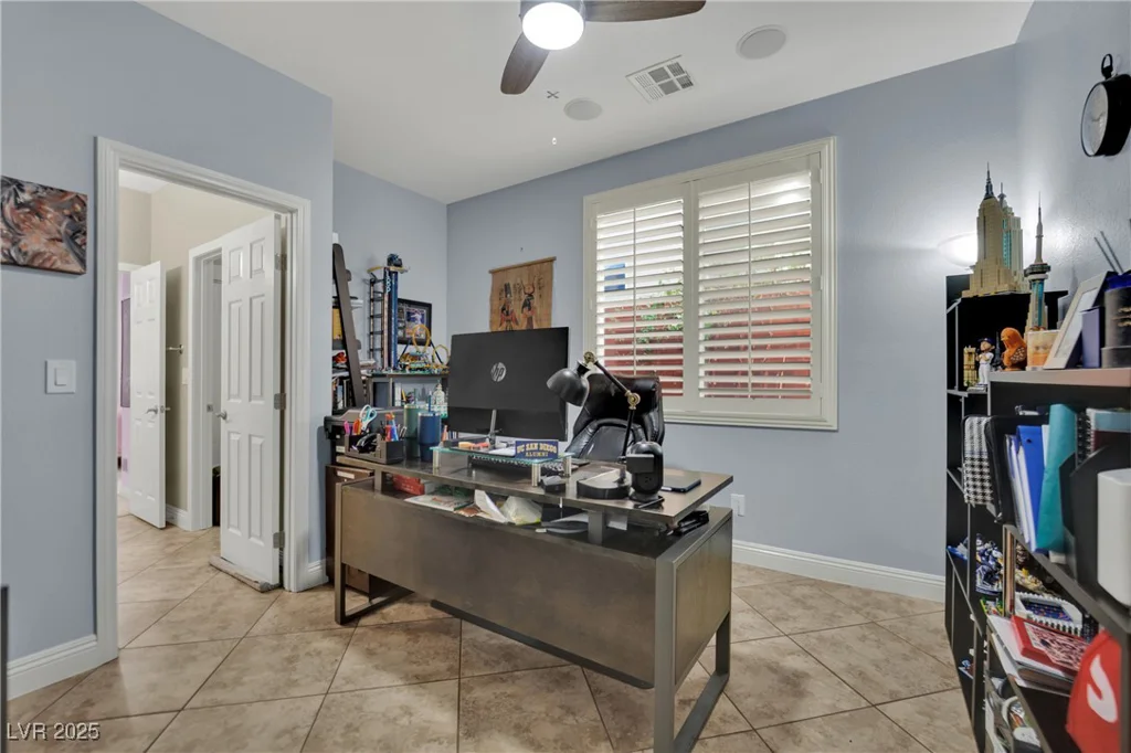 10265 Wolves Den, Las Vegas, NV 89178