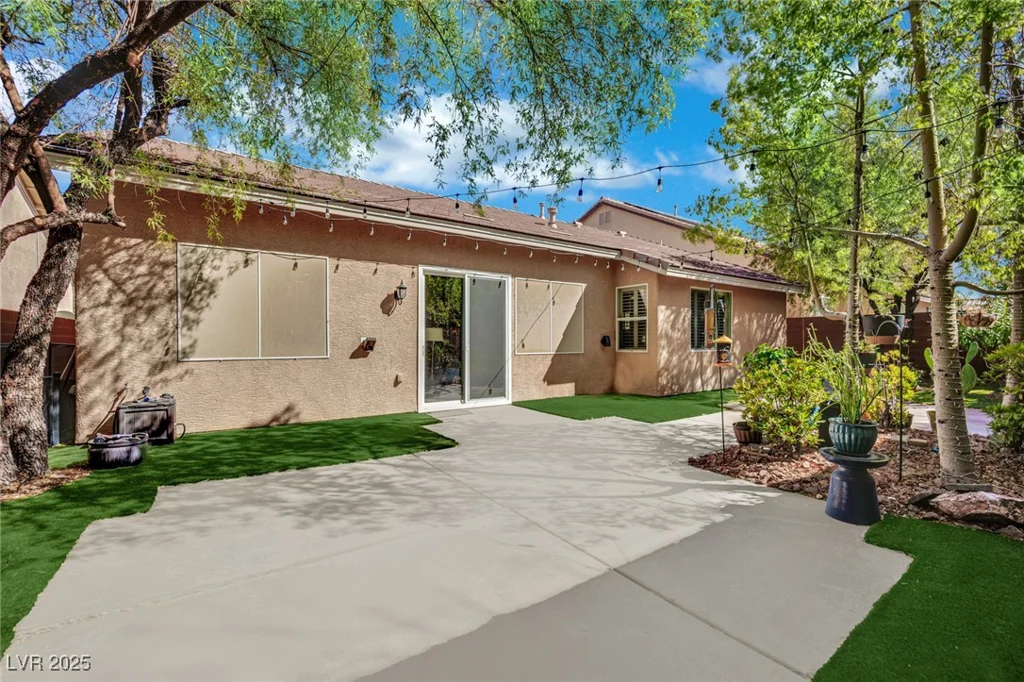10265 Wolves Den, Las Vegas, NV 89178