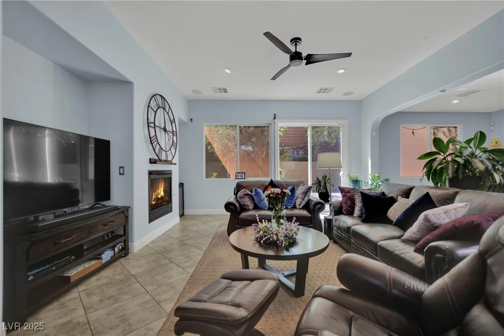 10265 Wolves Den, Las Vegas, NV 89178