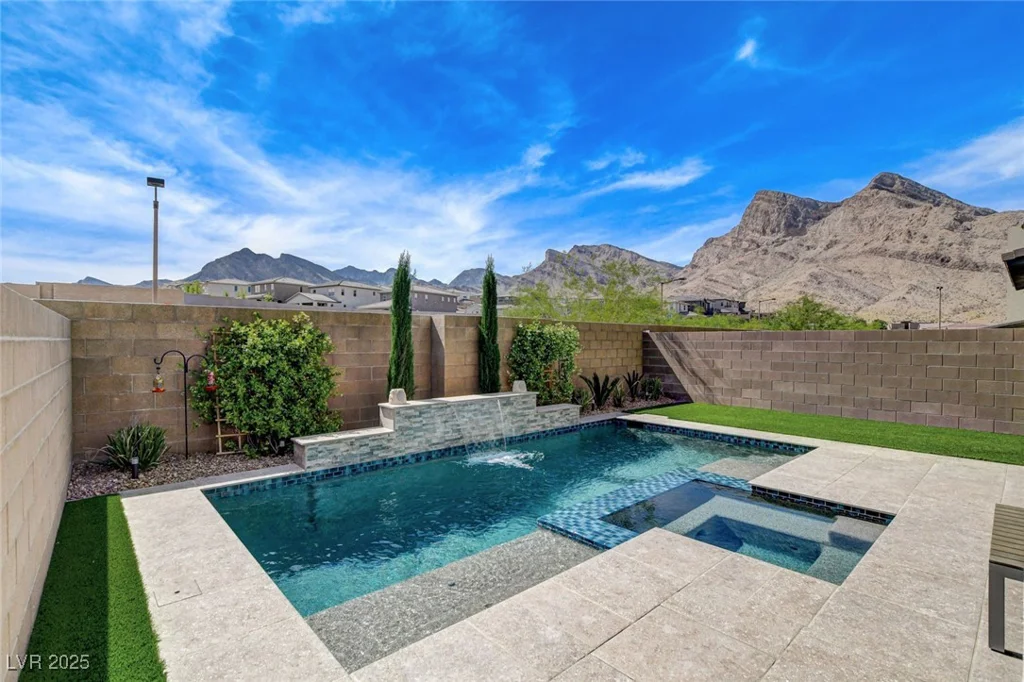2115 Noble Perch, Las Vegas, NV 89138