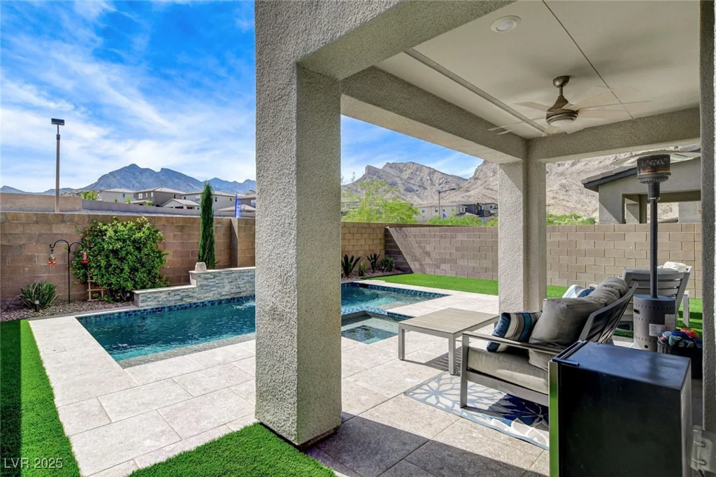 2115 Noble Perch, Las Vegas, NV 89138