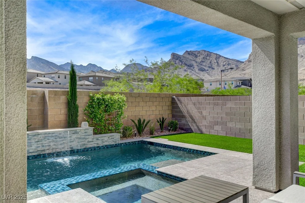 2115 Noble Perch, Las Vegas, NV 89138