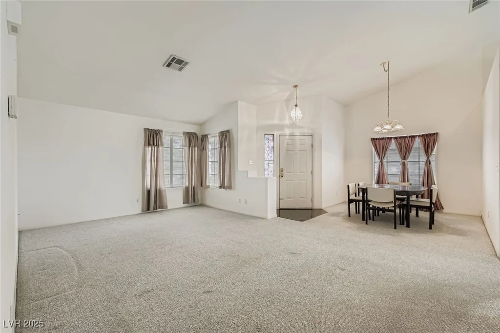 4723 Carefree, Las Vegas, NV 89122