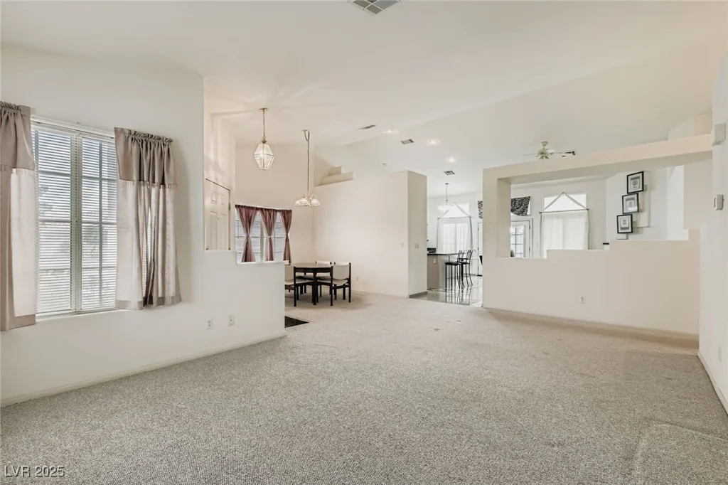 4723 Carefree, Las Vegas, NV 89122
