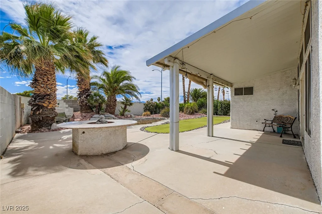 4723 Carefree, Las Vegas, NV 89122
