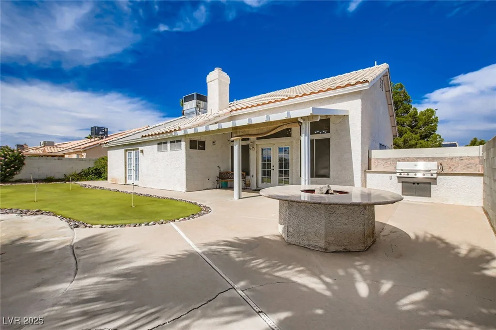 4723 Carefree, Las Vegas, NV 89122