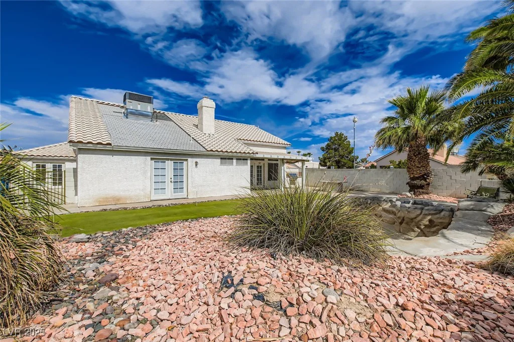 4723 Carefree, Las Vegas, NV 89122