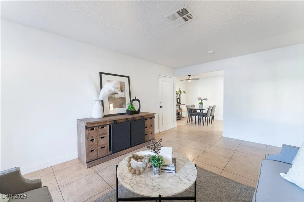 3151 Soaring Gulls, Las Vegas, NV 89128