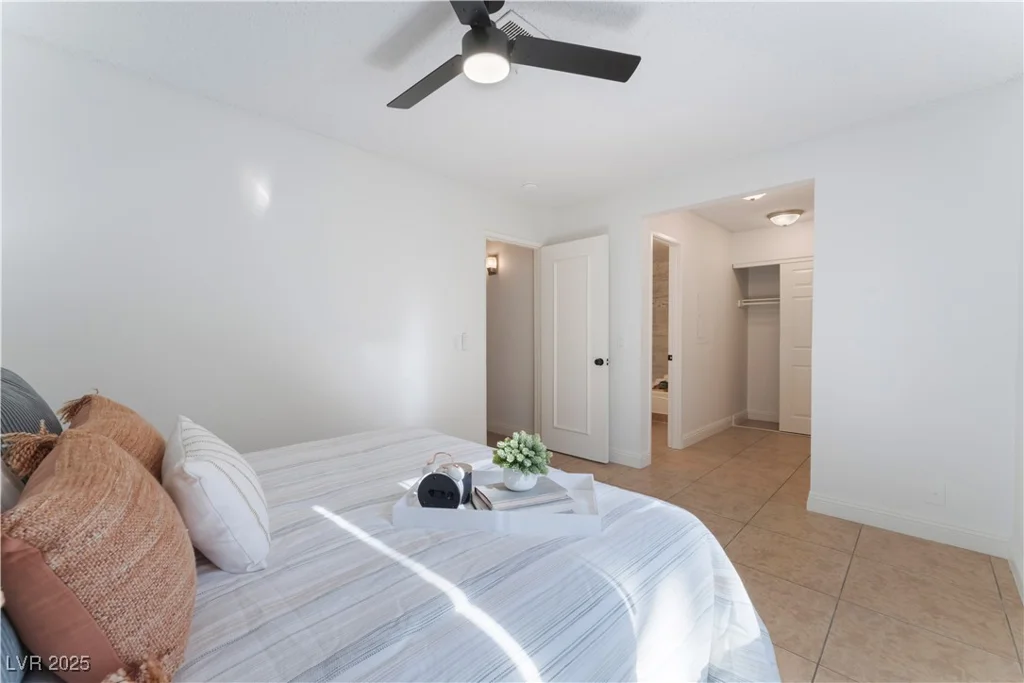 3151 Soaring Gulls, Las Vegas, NV 89128