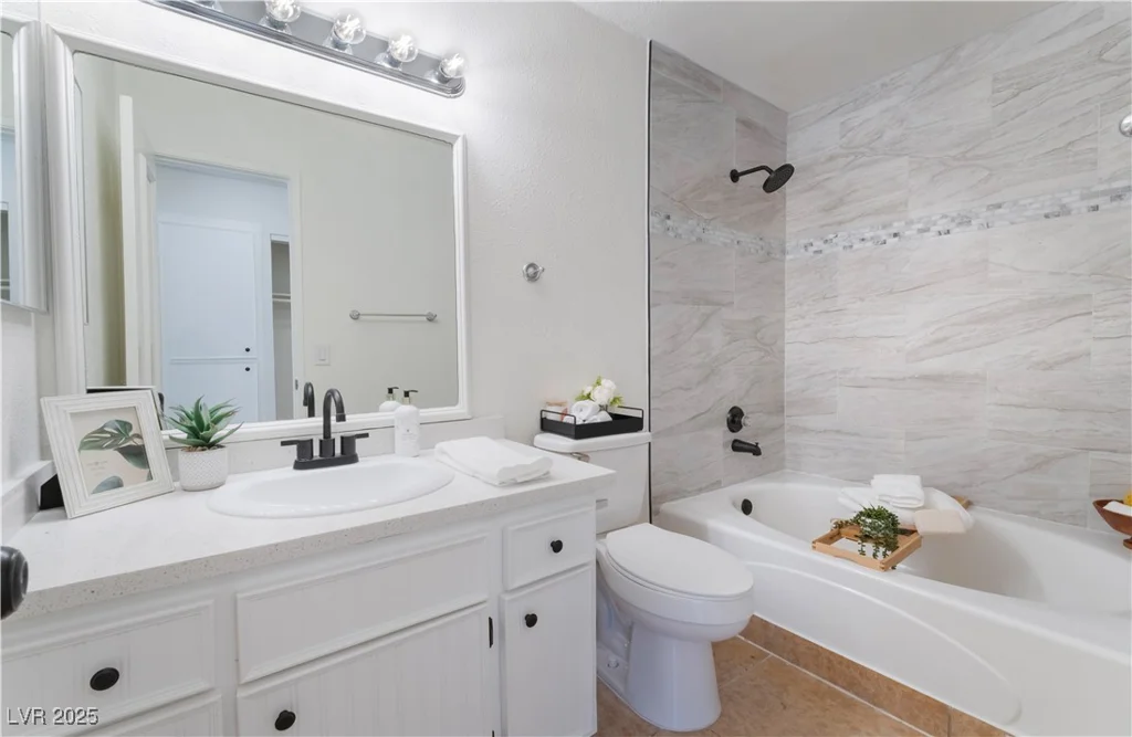 3151 Soaring Gulls, Las Vegas, NV 89128