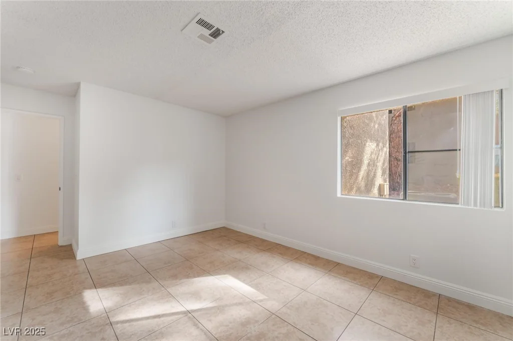 3151 Soaring Gulls, Las Vegas, NV 89128