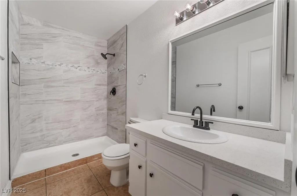 3151 Soaring Gulls, Las Vegas, NV 89128