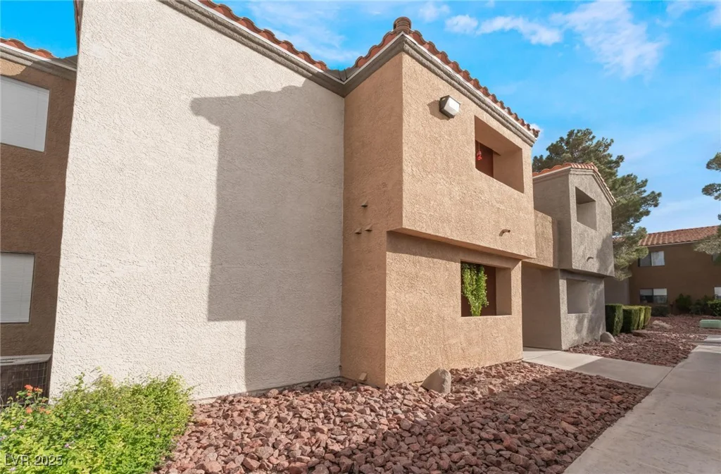 3151 Soaring Gulls, Las Vegas, NV 89128