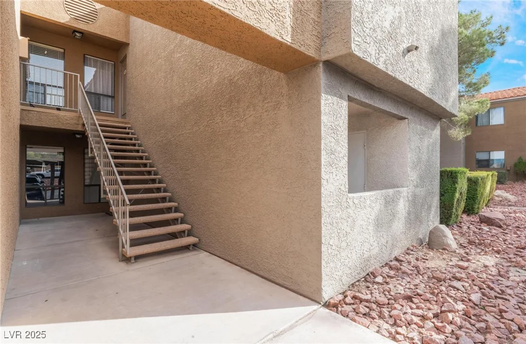 3151 Soaring Gulls, Las Vegas, NV 89128