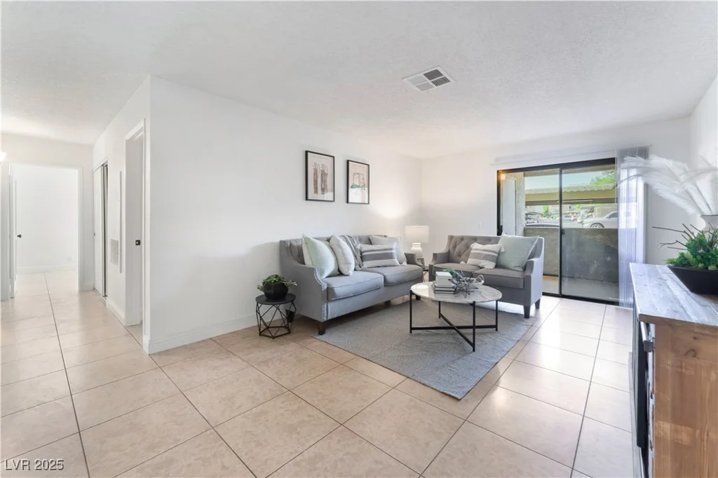3151 Soaring Gulls, Las Vegas, NV 89128