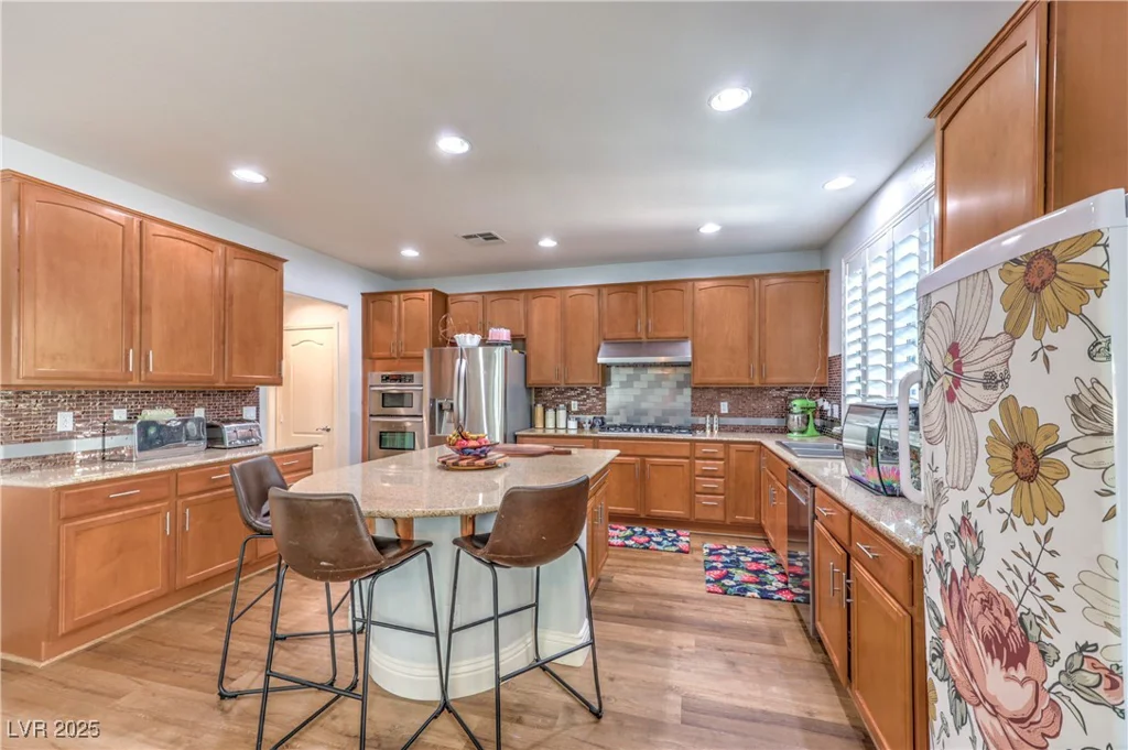 8225 Seven Falls, North Las Vegas, NV 89085