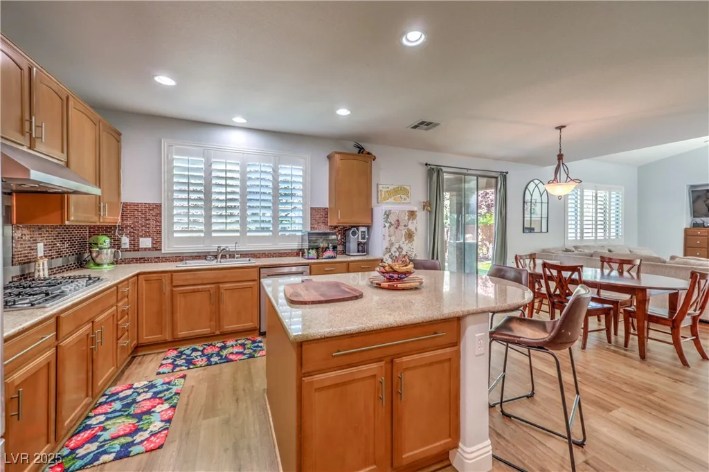 8225 Seven Falls, North Las Vegas, NV 89085