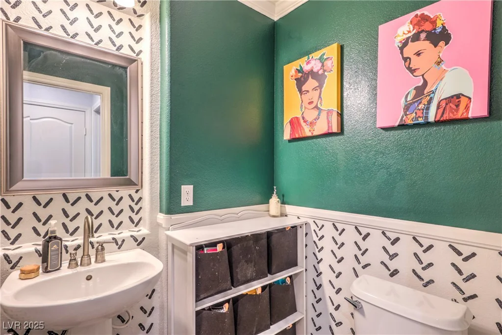 8225 Seven Falls, North Las Vegas, NV 89085