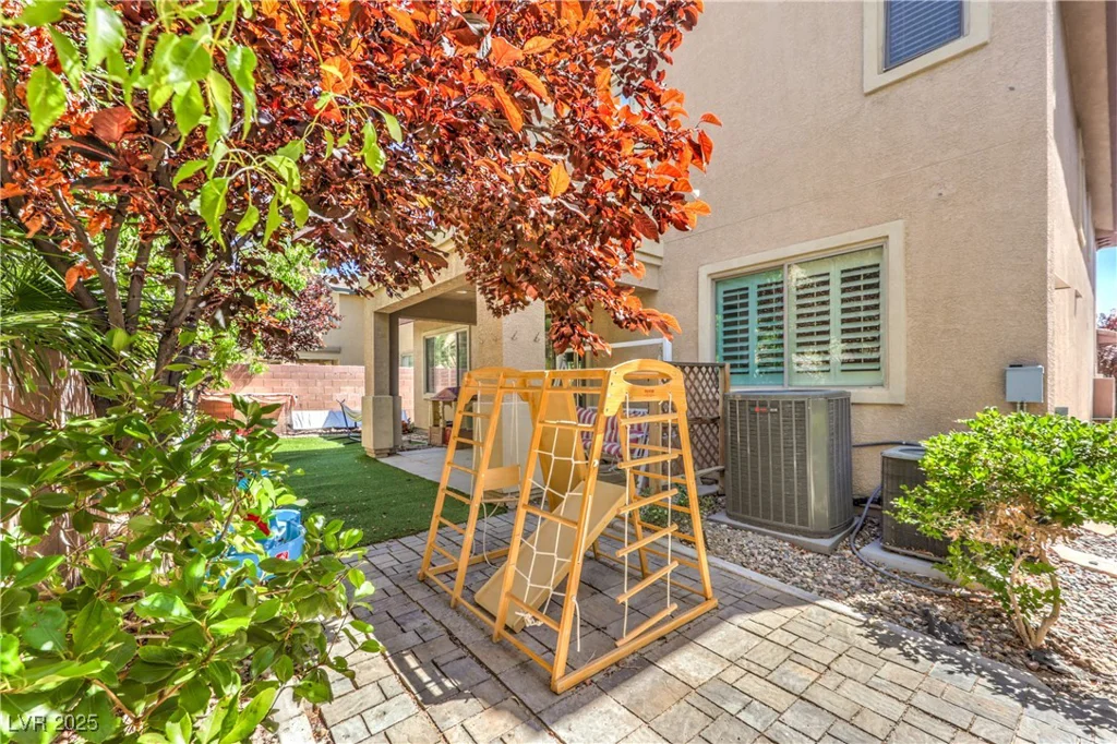 8225 Seven Falls, North Las Vegas, NV 89085