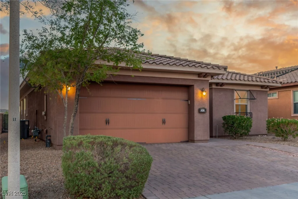 628 Via Colmo, Henderson, NV 89011