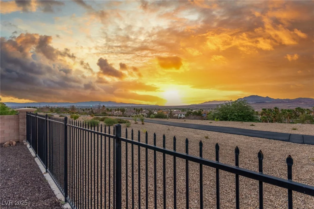 628 Via Colmo, Henderson, NV 89011