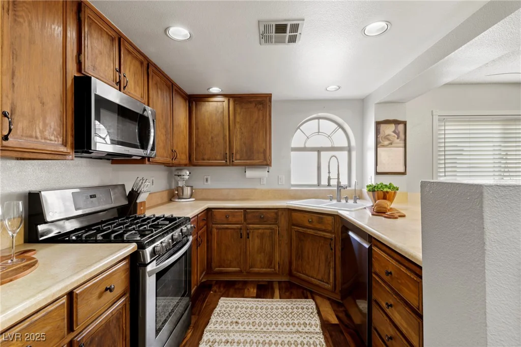 968 Painted Pony, Henderson, NV 89014