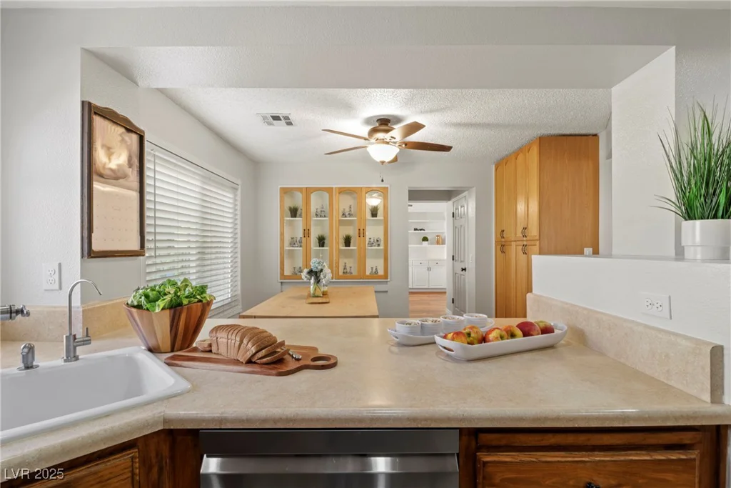 968 Painted Pony, Henderson, NV 89014