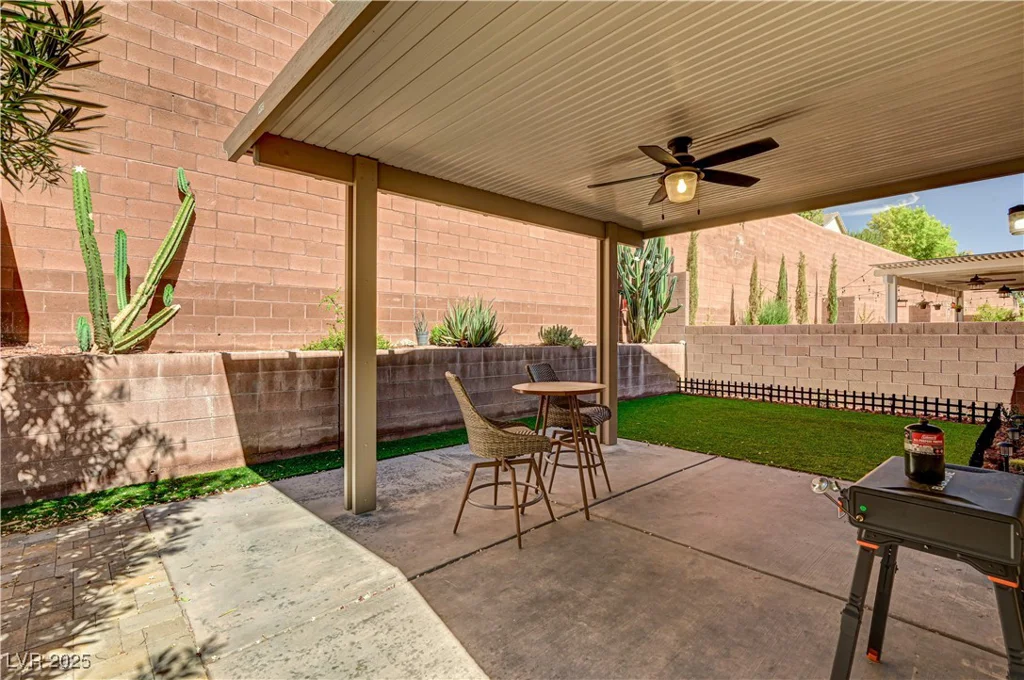 7623 Lone Shepherd, Las Vegas, NV 89166