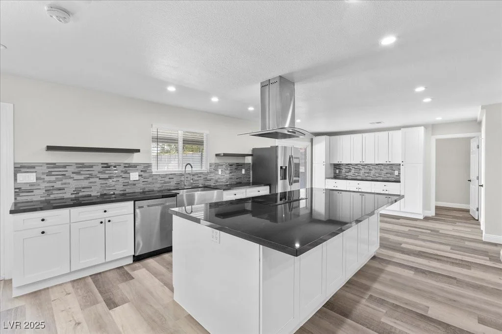 818 Lacy, Las Vegas, NV 89107