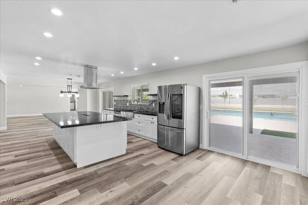 818 Lacy, Las Vegas, NV 89107