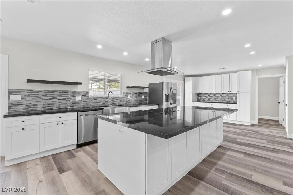 818 Lacy, Las Vegas, NV 89107