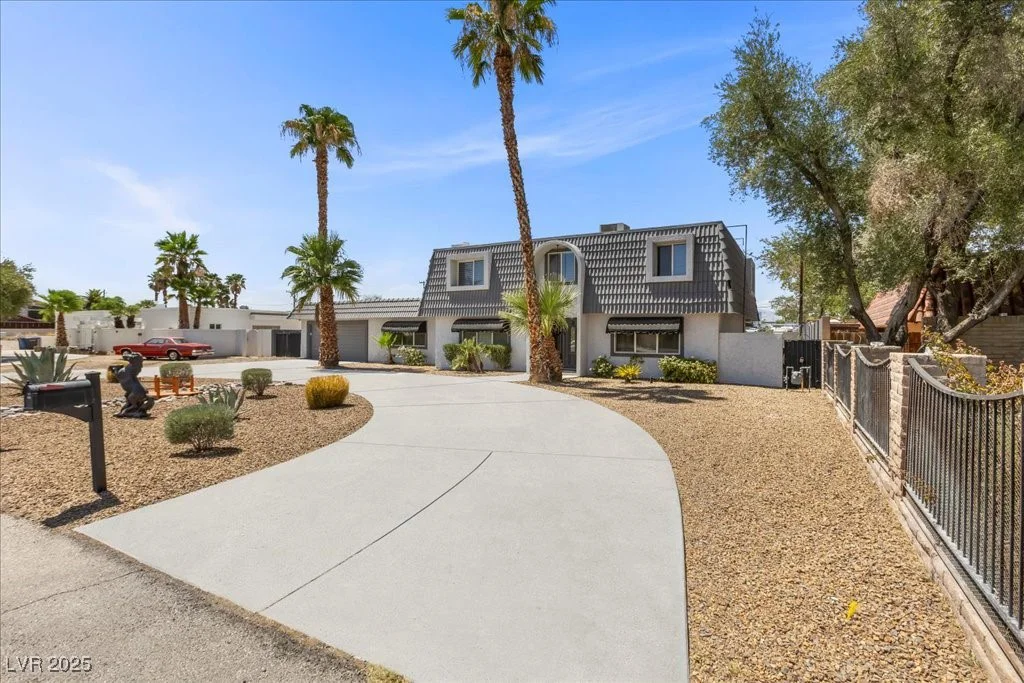 818 Lacy, Las Vegas, NV 89107