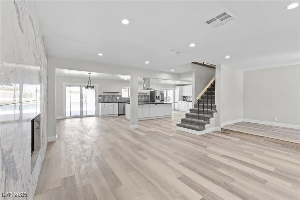 818 Lacy, Las Vegas, NV 89107