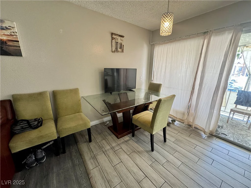 1405 Vegas Valley, Las Vegas, NV 89169