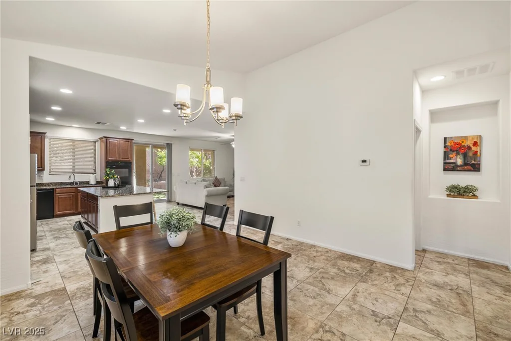 10623 College Hill, Las Vegas, NV 89166