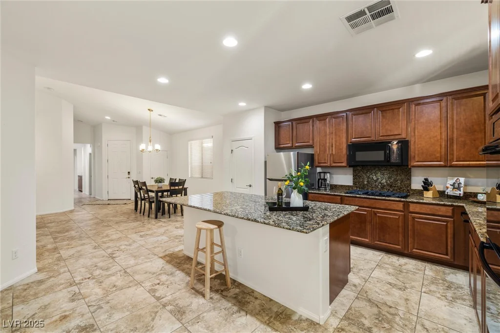 10623 College Hill, Las Vegas, NV 89166