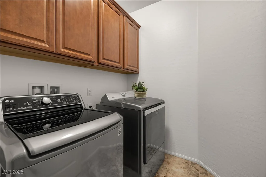 10623 College Hill, Las Vegas, NV 89166