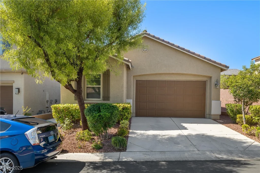 10623 College Hill, Las Vegas, NV 89166