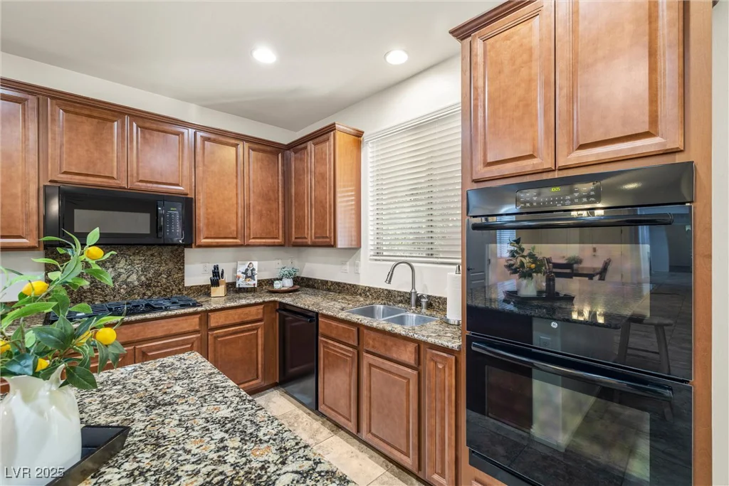 10623 College Hill, Las Vegas, NV 89166