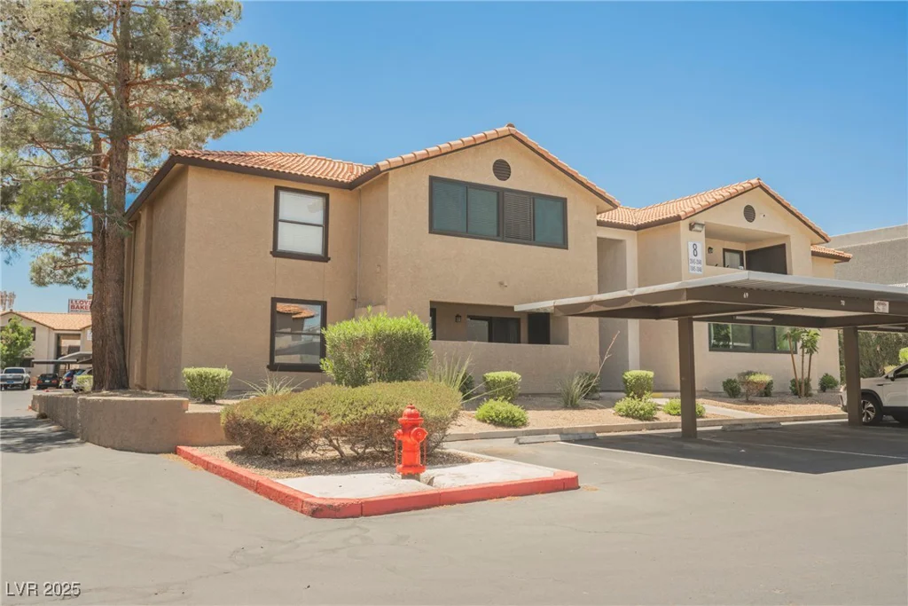 2451 Rainbow, Las Vegas, NV 89108