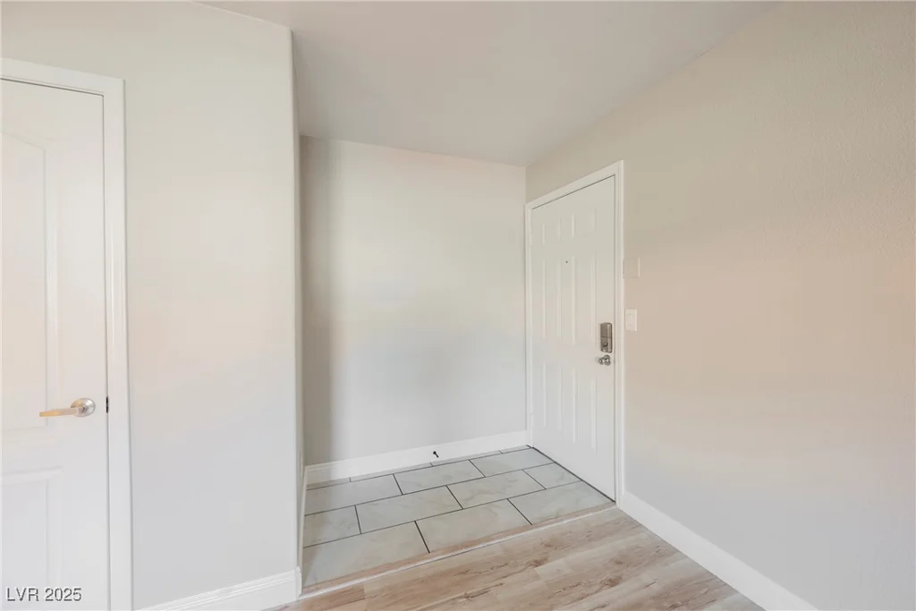 2451 Rainbow, Las Vegas, NV 89108