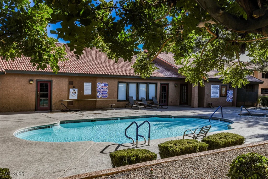 2451 Rainbow, Las Vegas, NV 89108