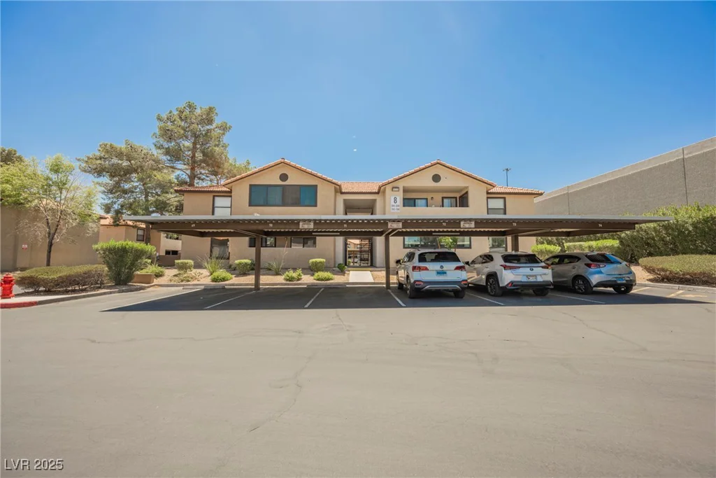 2451 Rainbow, Las Vegas, NV 89108