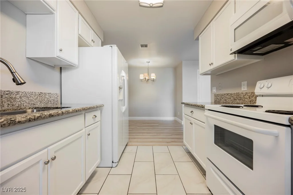 2451 Rainbow, Las Vegas, NV 89108