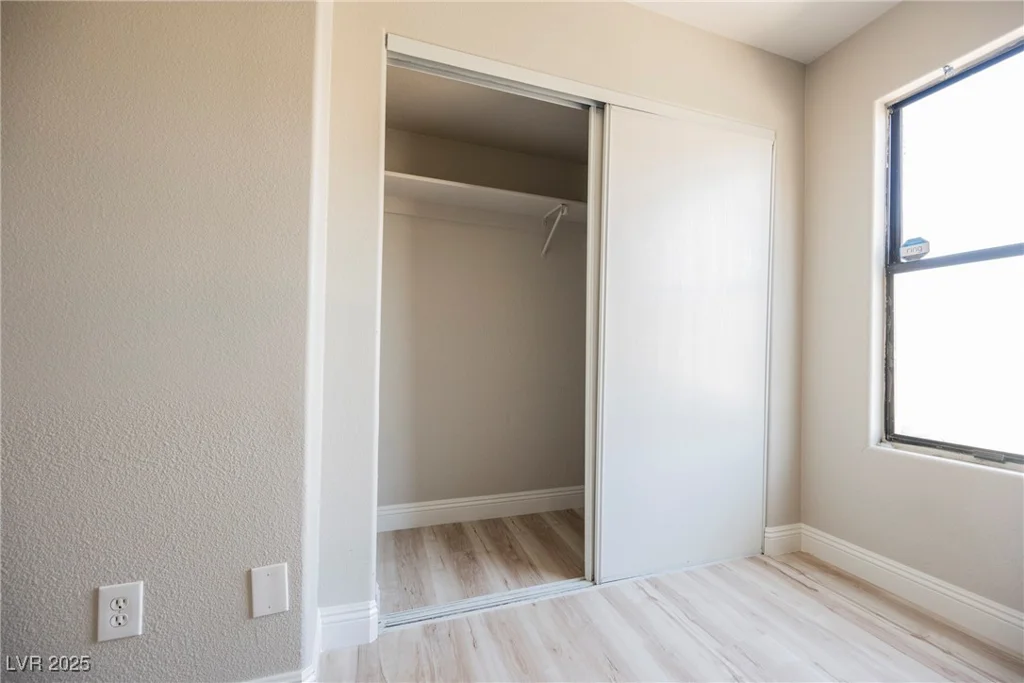 2451 Rainbow, Las Vegas, NV 89108