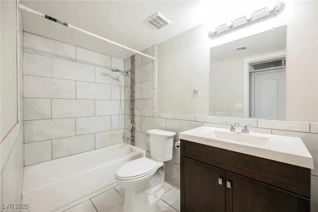 2451 Rainbow, Las Vegas, NV 89108
