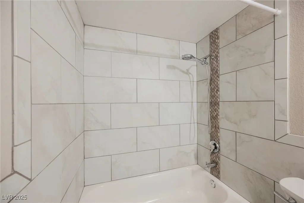 2451 Rainbow, Las Vegas, NV 89108