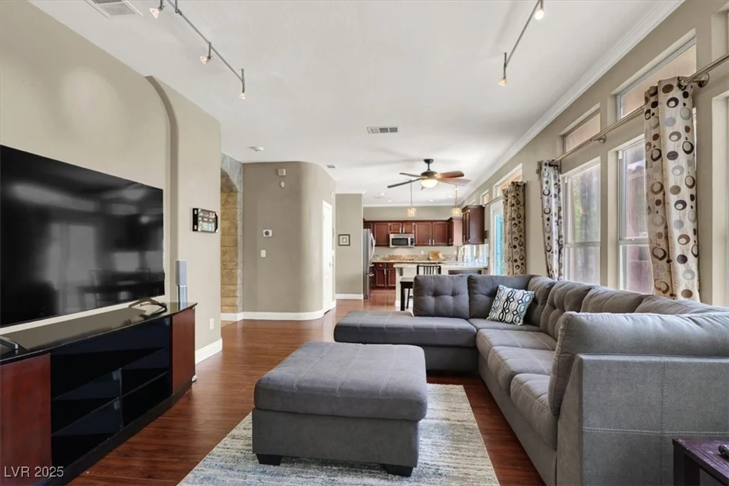 520 Baldridge, Henderson, NV 89014