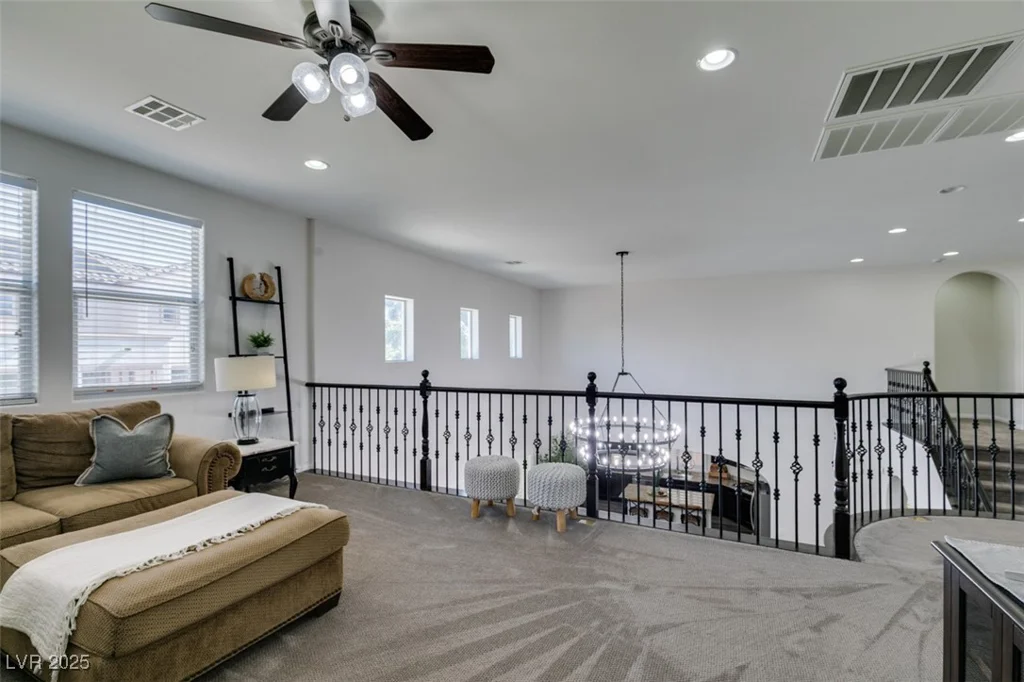 10244 Radcliffe Peak, Las Vegas, NV 89166